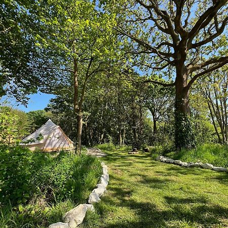 Hotel Glamping At Camp Corve Chale Esterno foto