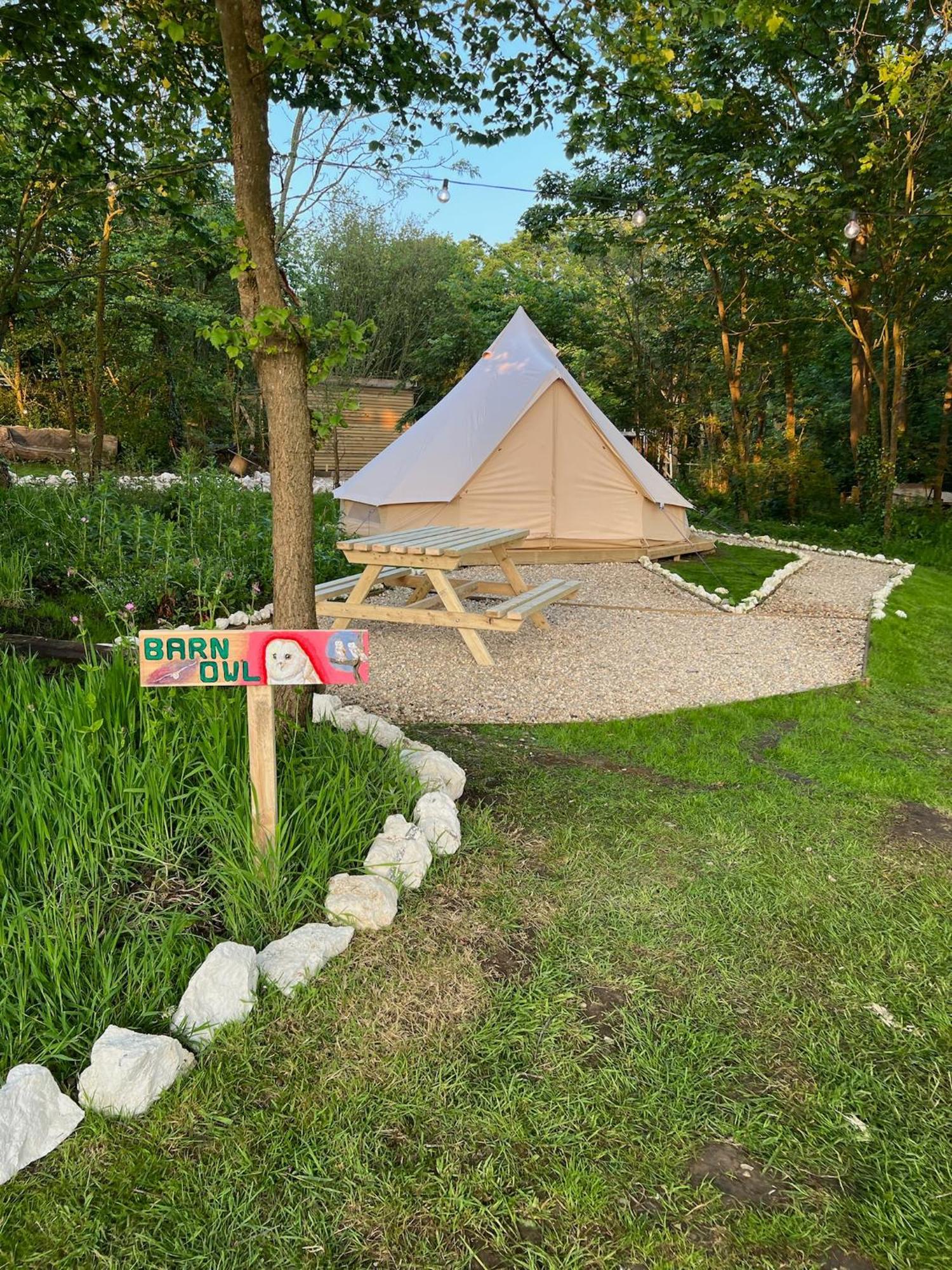 Hotel Glamping At Camp Corve Chale Esterno foto